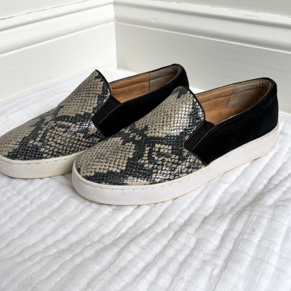 Vionic Splendid Midi Snake Print Slip On Sneakers Leather 6.5